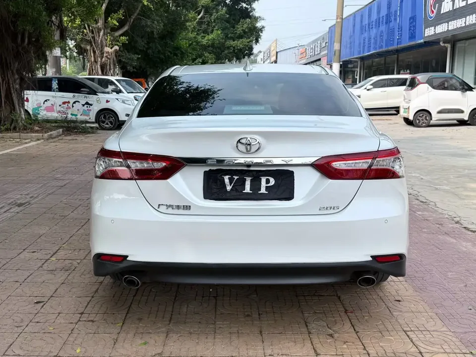 Toyota Camry 2.0GVP Leading Edition 2023 — миниатюра 4