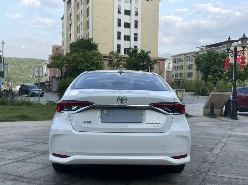 Toyota Corolla Corolla 2021 1.2T S-CVT Elite Edition 2022 — thumbnail 2