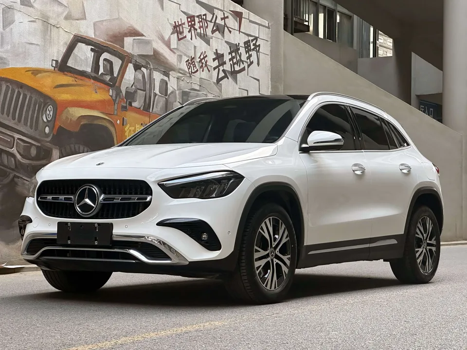 Mercedes-Benz GLA 2024