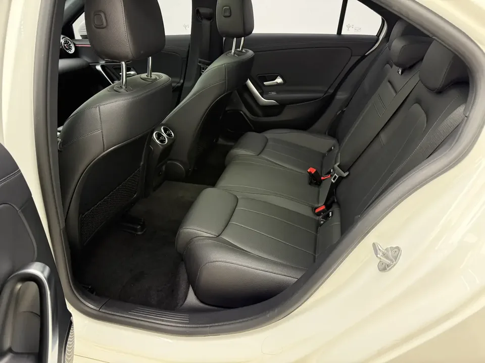 Mercedes-Benz Mercedes Benz A Class Mercedes-Benz A-Class 2022 A 200 L sports sedan dynamic version 2022 — миниатюра 5
