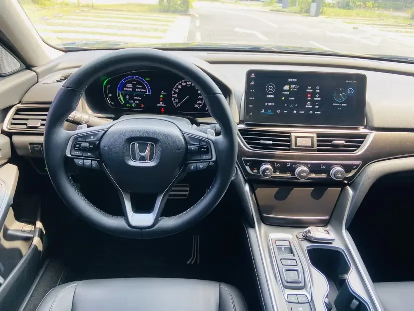 Honda Accord 2022 Accord Hybrid 2.0L Phantom Night Smart Edition 2023 — миниатюра 5