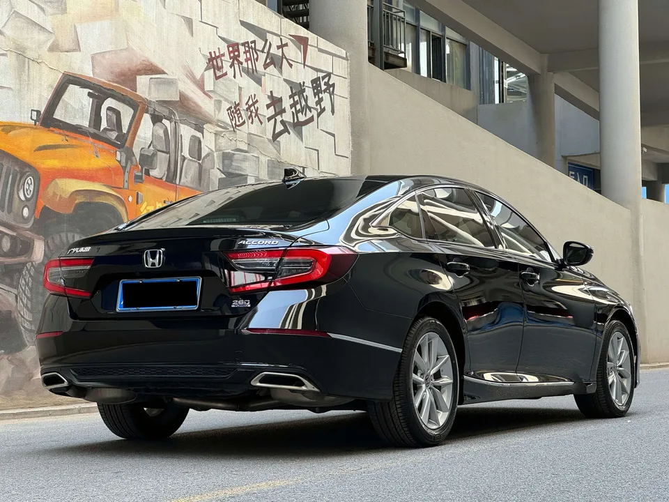 Honda Accord Accord 2022 260TURBO Deluxe Edition 2023 — миниатюра 5