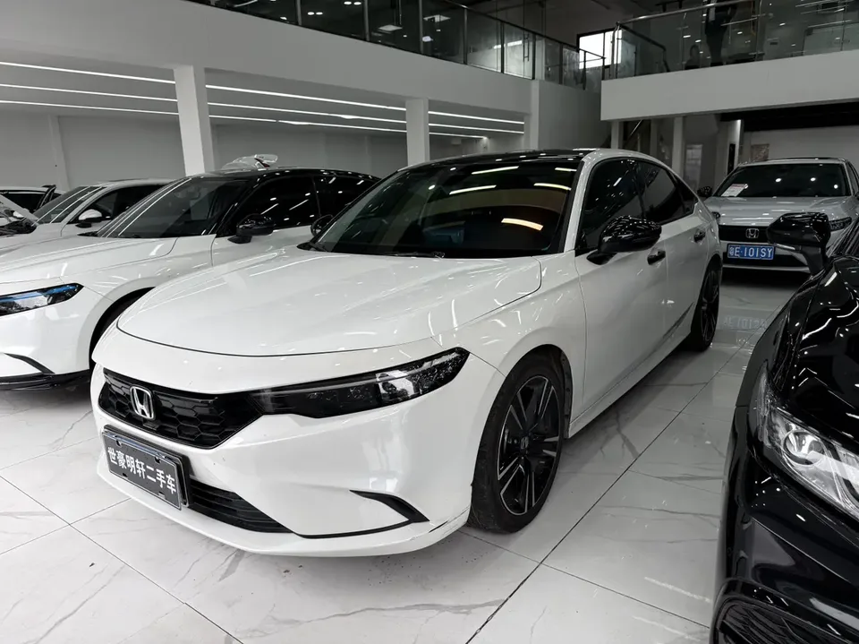 Honda Integra 240TURBO CVT Fantasy NightLuxury Edition 2024 — миниатюра 4