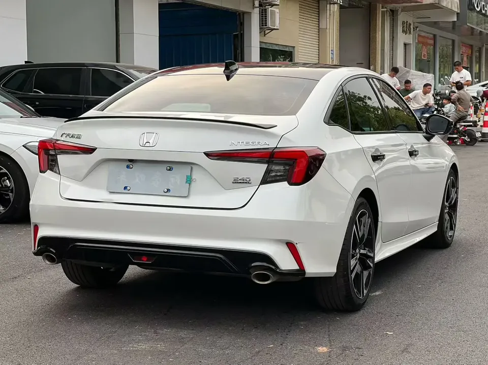 Honda Integra 240TURBO CVT Fantasy NightLuxury Edition 2024 — миниатюра 5