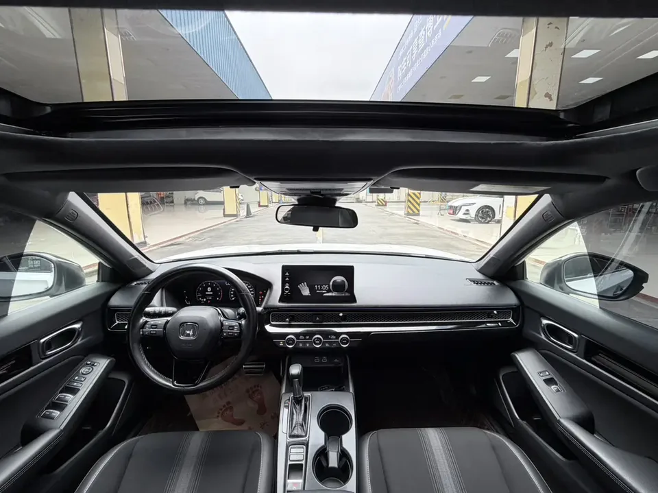 Honda CIVIC 2022 Civic 240TURBO CVT Ignition Edition 2022 — миниатюра 3
