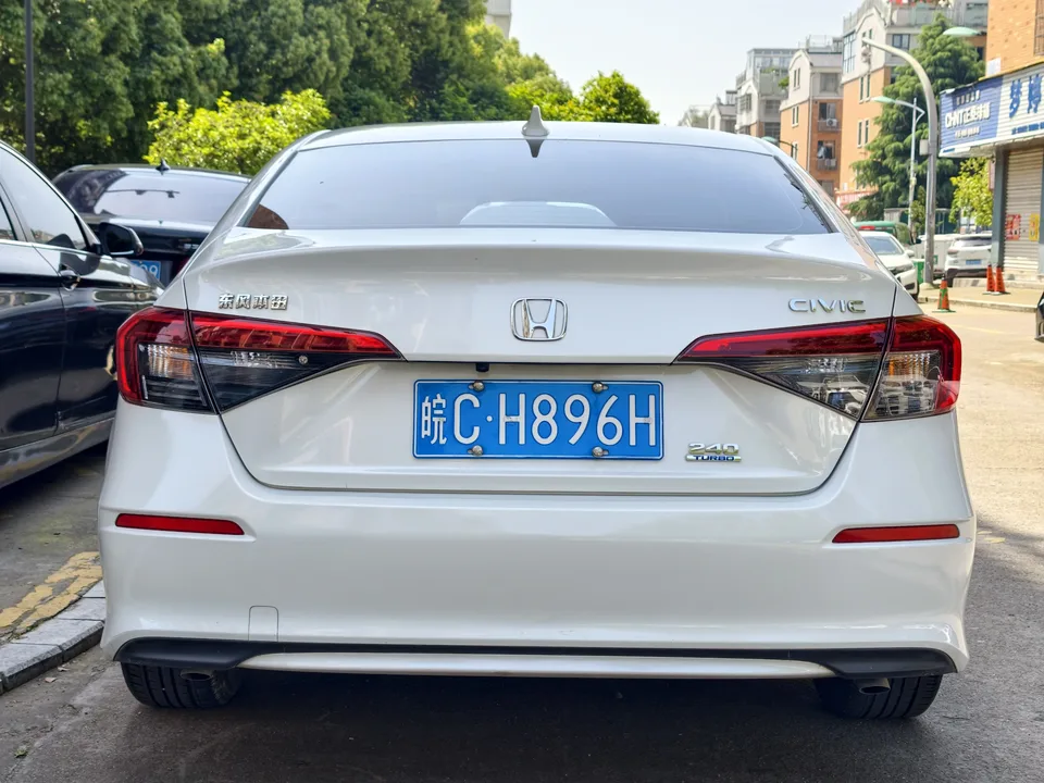 Honda CIVIC 2022 Civic 240TURBO CVT Ignition Edition 2022 — миниатюра 5