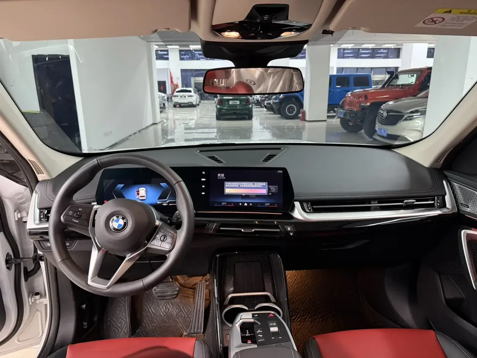BMW X1 sDrive25Li X Design Package 2023 — миниатюра 3