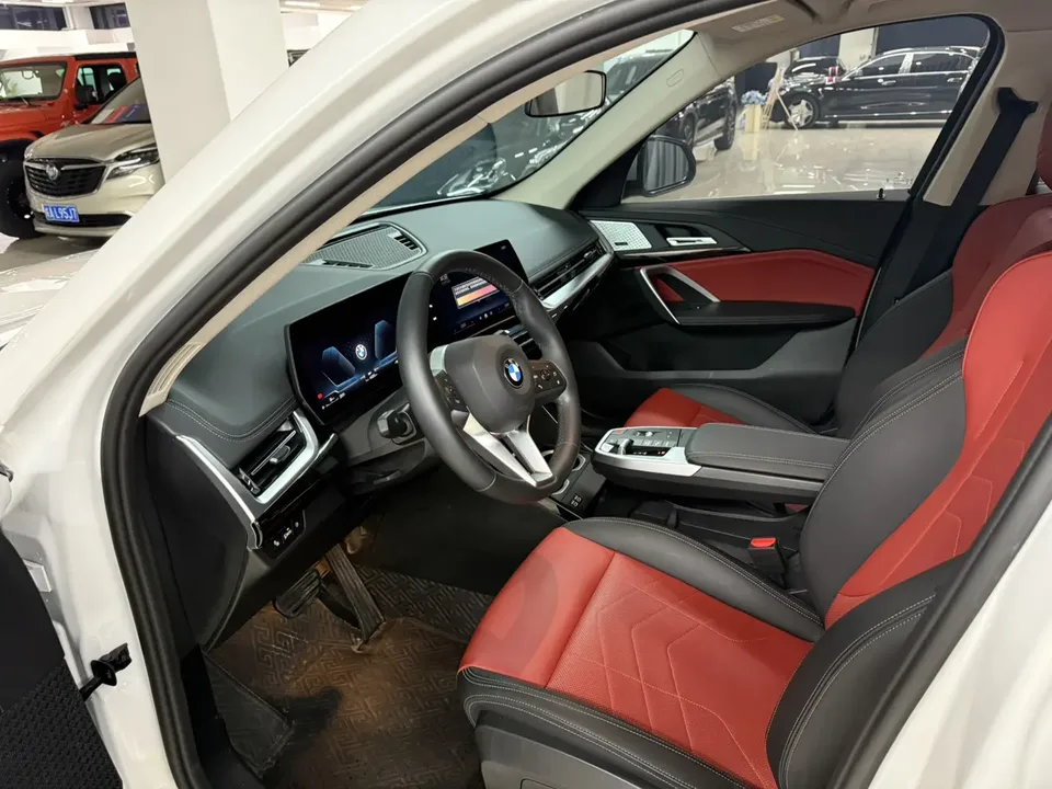 BMW X1 sDrive25Li X Design Package 2023 — миниатюра 4