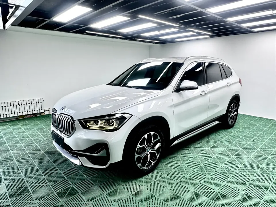 BMW X1 BMW X1 2022 sDrive20Li Fashion 2022 — photo 1, buy with delivery to Moscow