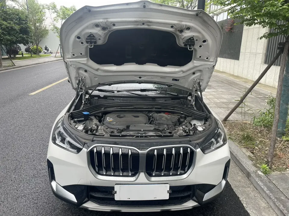 BMW X1 sDrive20Li X Design Package 2023 — миниатюра 3