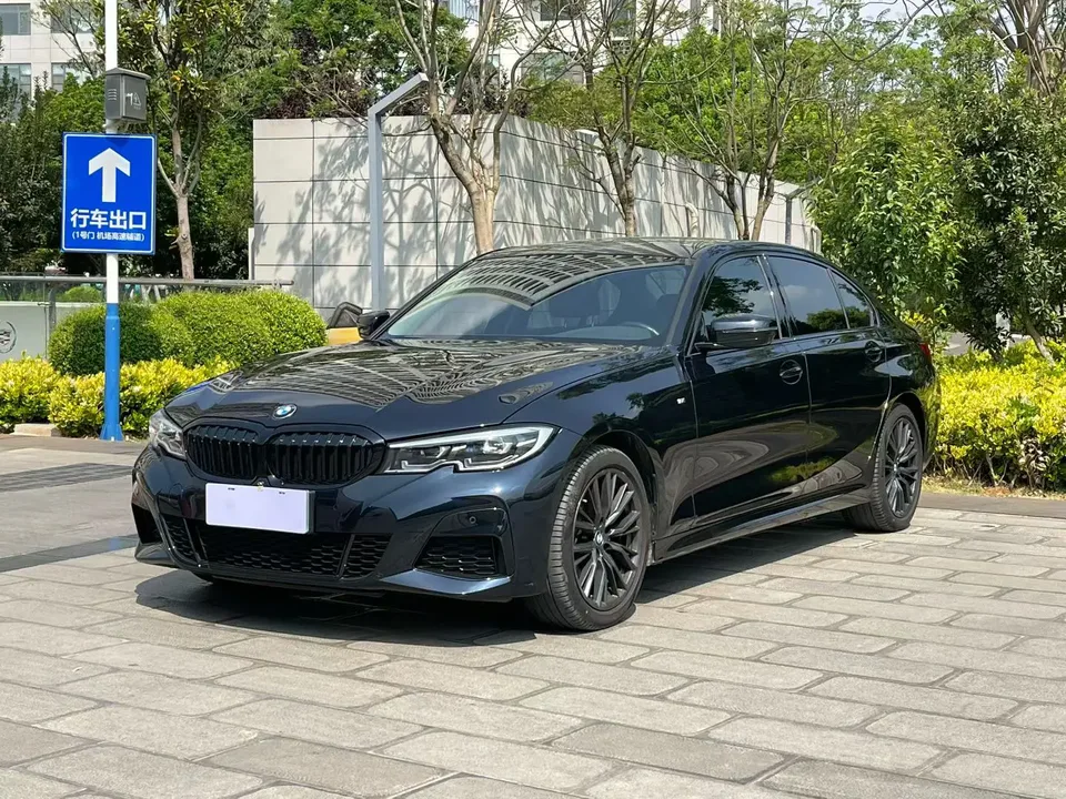 BMW 3 Series 2022