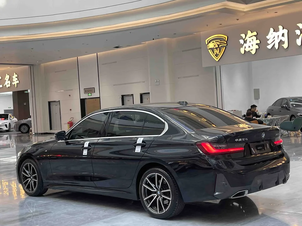 BMW 3 Series 2024
