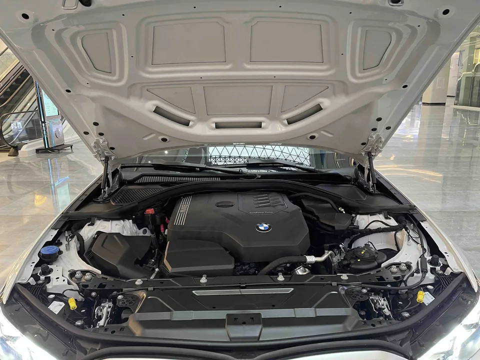 BMW 3 Series BMW 3 Series 2023 320i M Sport Package 2025 — миниатюра 2