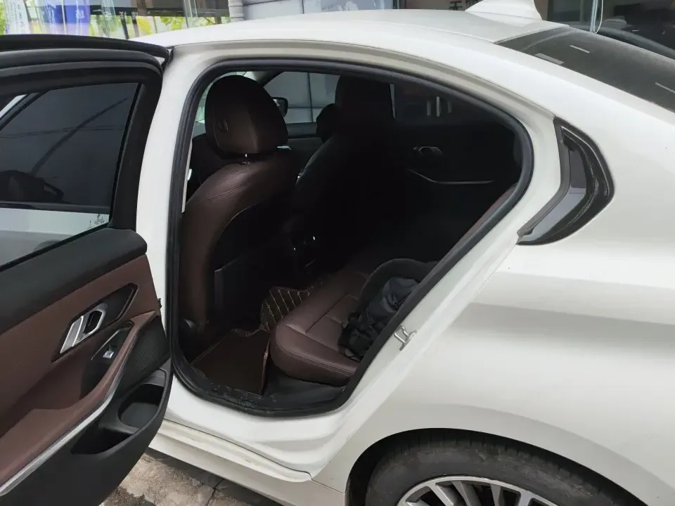 BMW 3 Series BMW 3 Series 2022 320i Sport Package 2022 — миниатюра 3