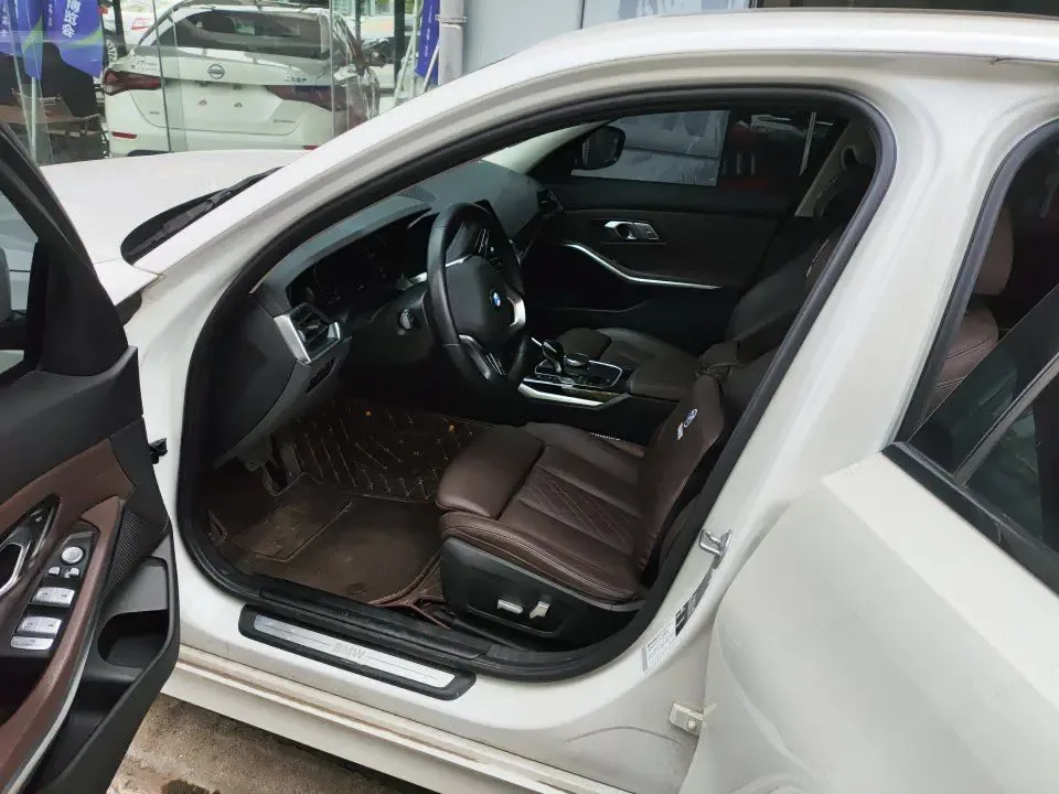 BMW 3 Series BMW 3 Series 2022 320i Sport Package 2022 — миниатюра 5