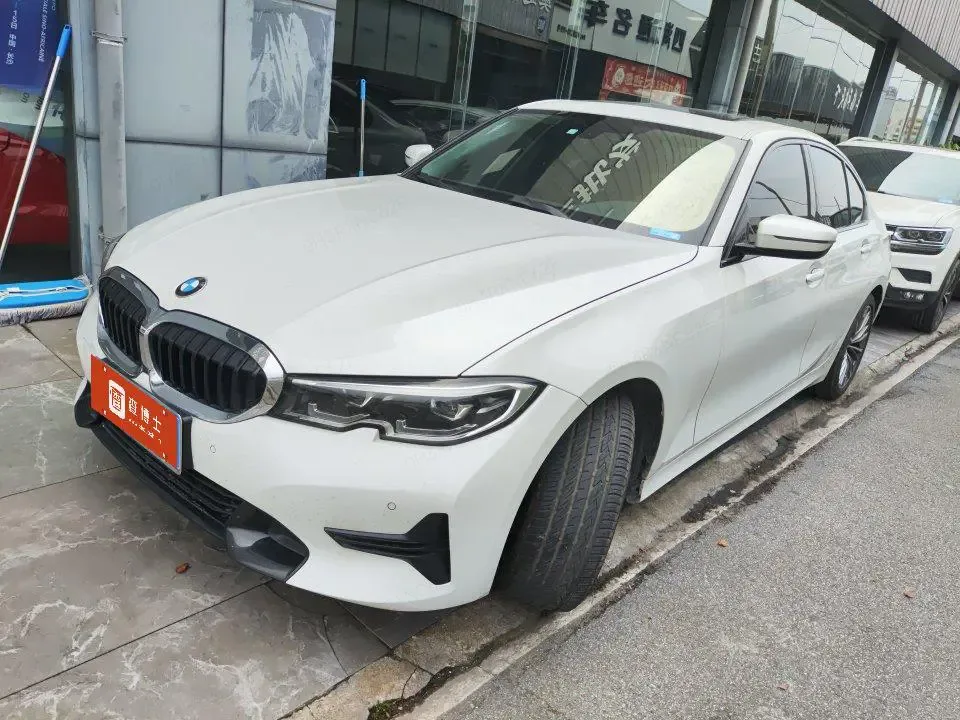 BMW 3 Series 2022