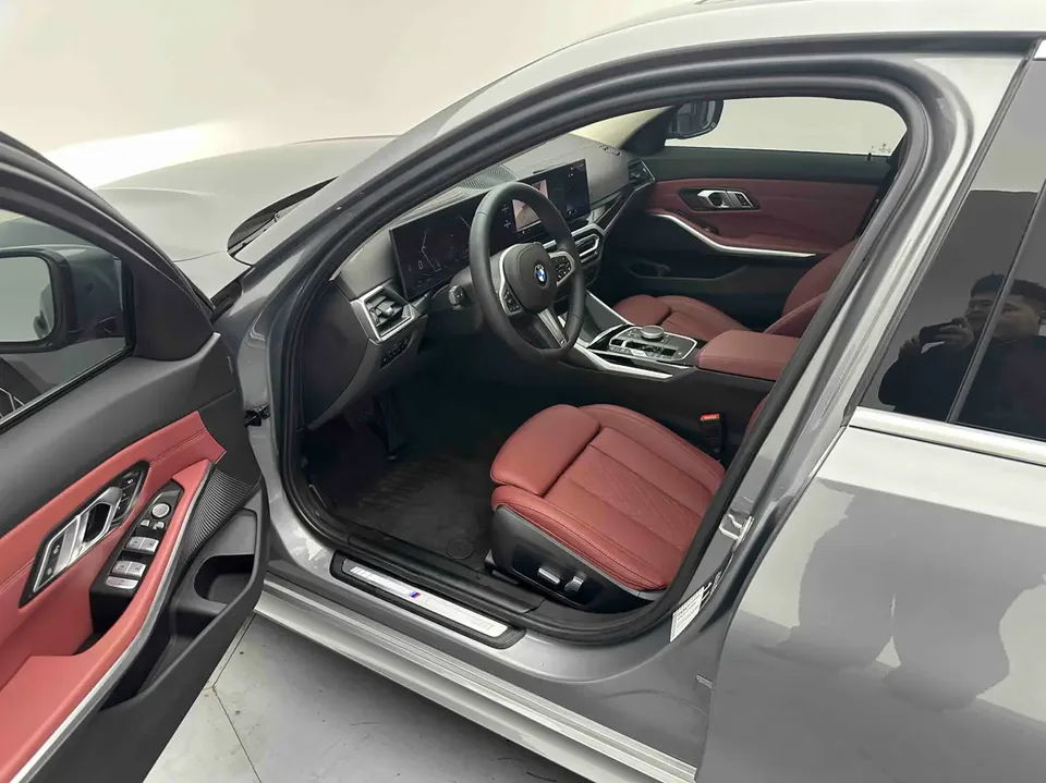 BMW 3 Series BMW 3 Series 2023 320Li M Sport Package 2023 — миниатюра 4