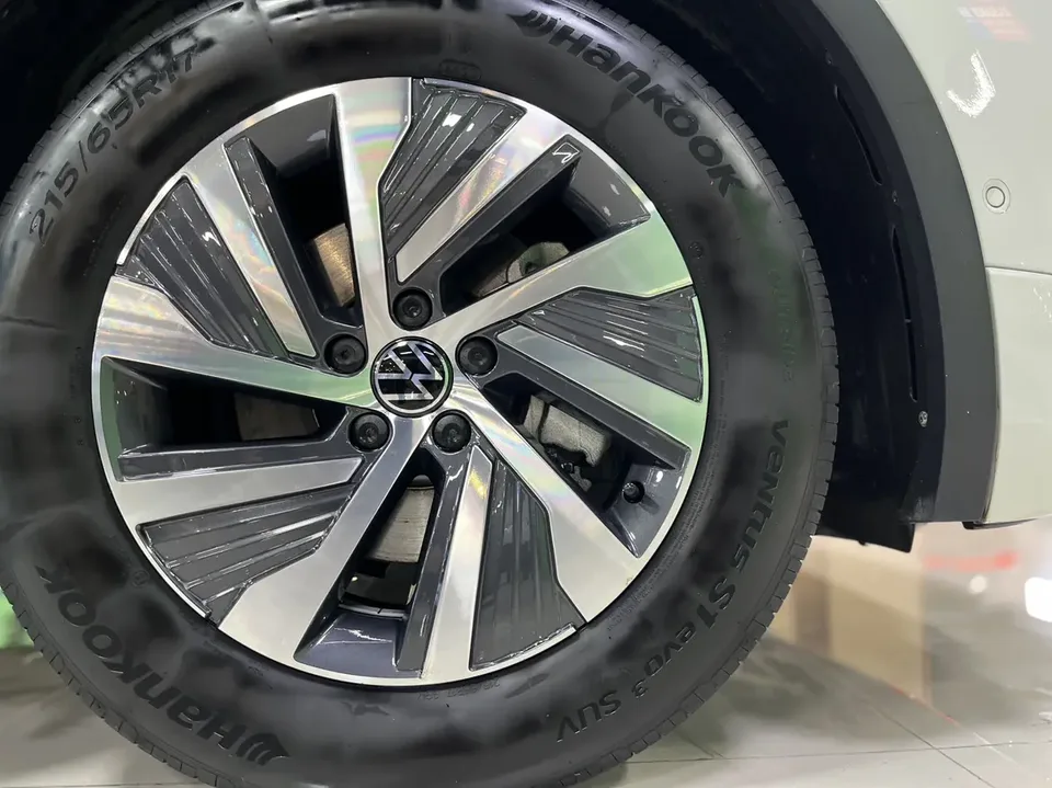 Volkswagen Tiguan L PHEV Tiguan L PHEV 2023 430PHEV Plug-in Hybrid Premium Edition 2024 — thumbnail 4