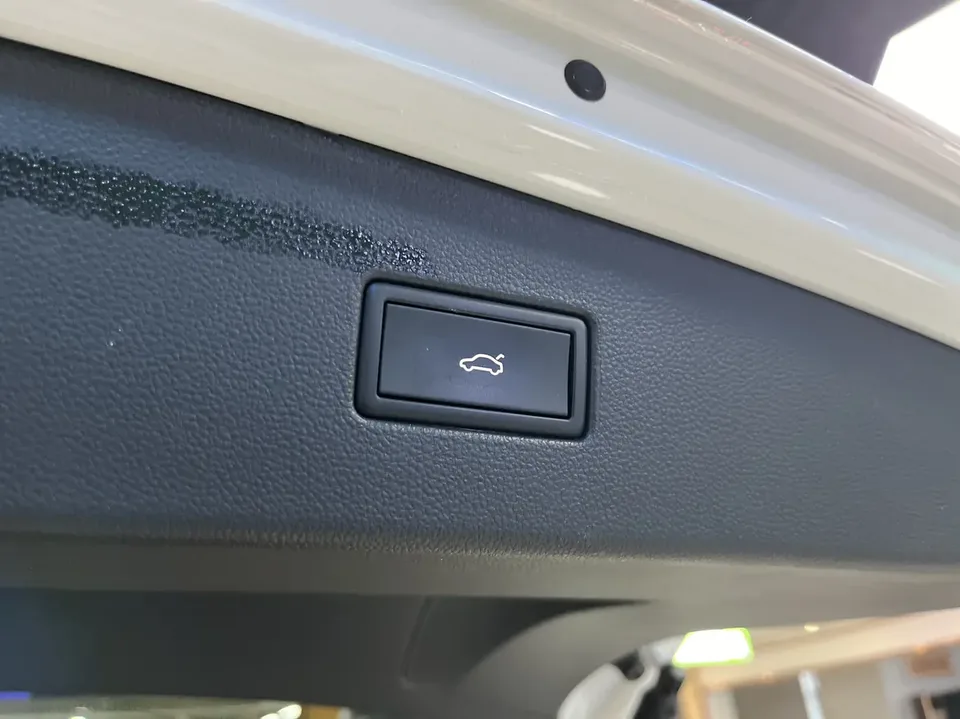 Volkswagen Tiguan L PHEV Tiguan L PHEV 2023 430PHEV Plug-in Hybrid Premium Edition 2024 — thumbnail 5