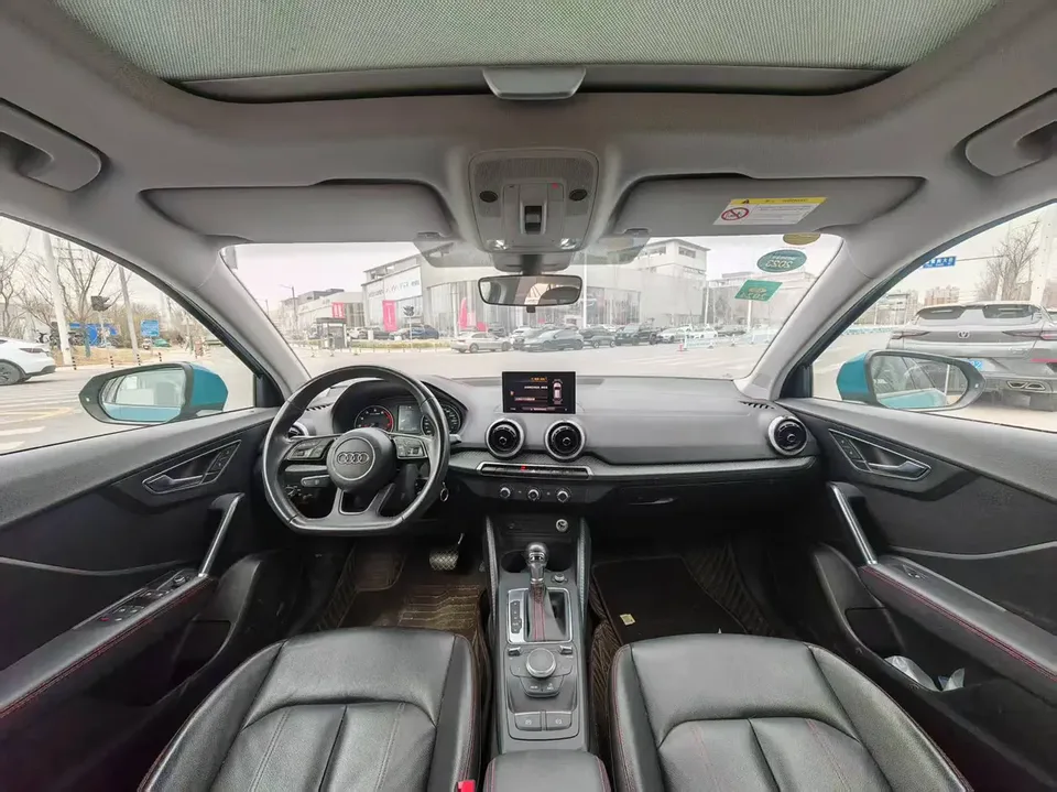 Audi Q2L Audi Q2L 2022 35 TFSI Fashion Dynamic Edition 2022 — миниатюра 3