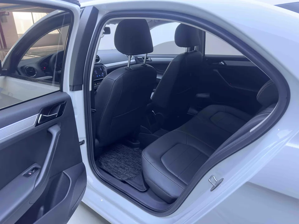 Jetta VA3 1.5L Automatic Glory Edition 2023 — миниатюра 4