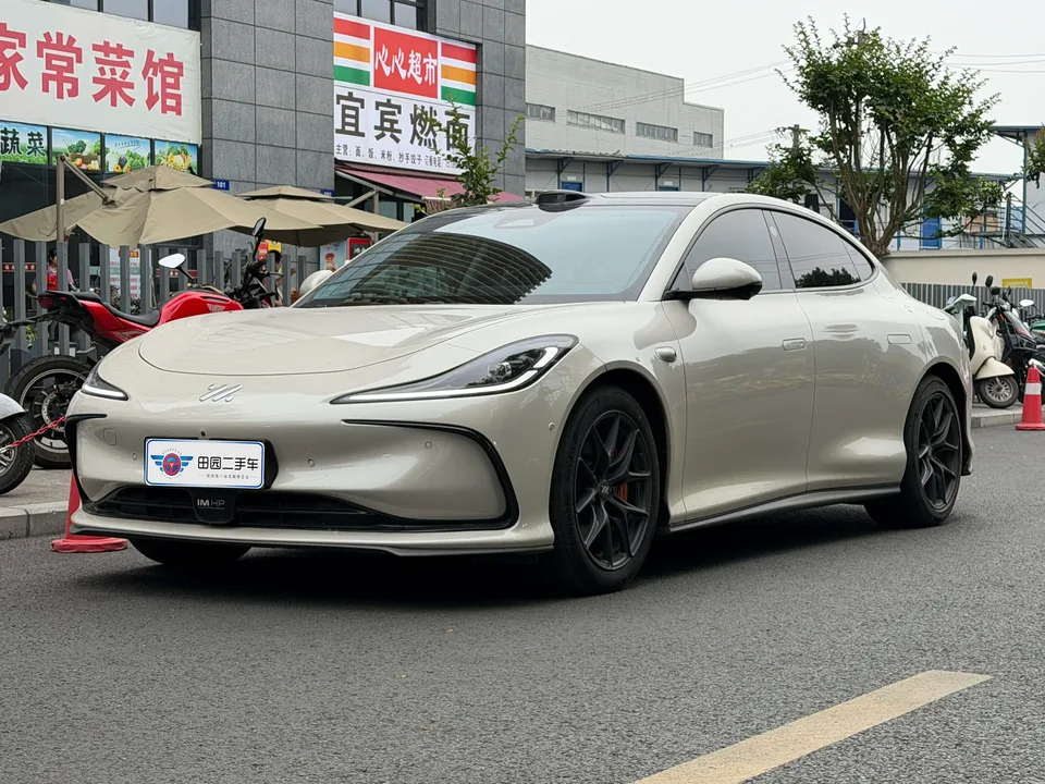 Zhiji L6 2024