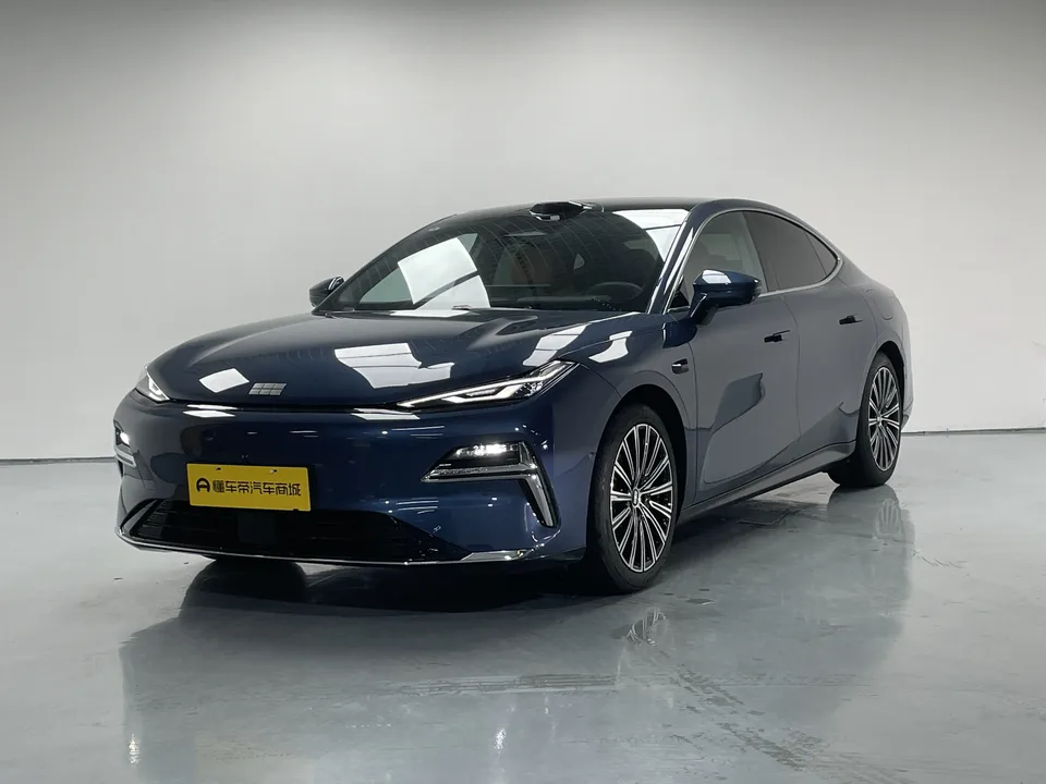 Geely Galaxy Star 8 PHEV 2025