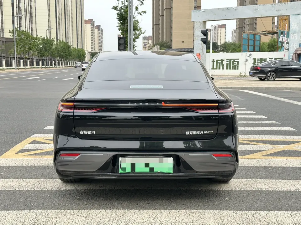 Geely Galaxy Star 8 PHEV 130km EM-P Starship Edition 2025 — миниатюра 2