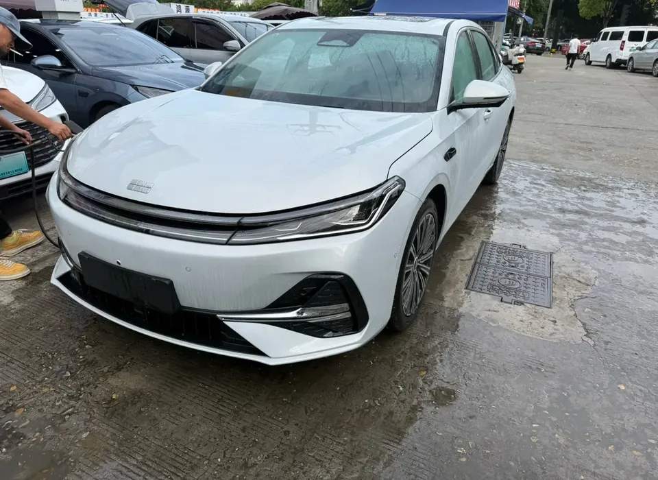 Geely Galaxy A7 EM 2026
