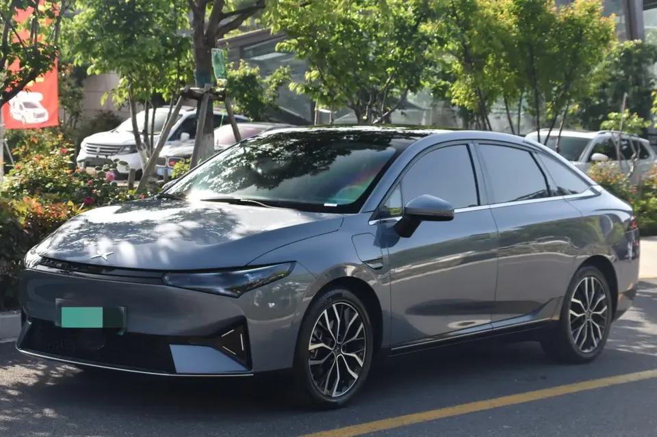 XPeng P5 2022