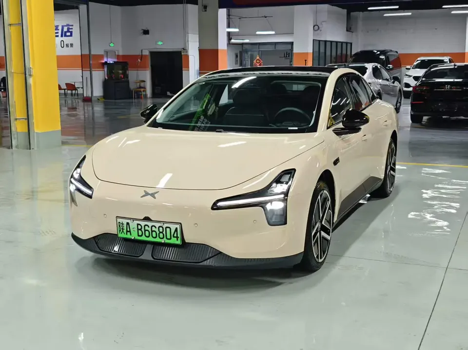 XPeng Xiaopeng MONA M03 2025