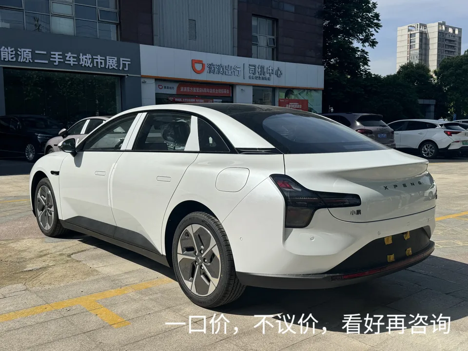 XPeng Xiaopeng MONA M03 515 Long Range Plus Edition 2026 — миниатюра 2
