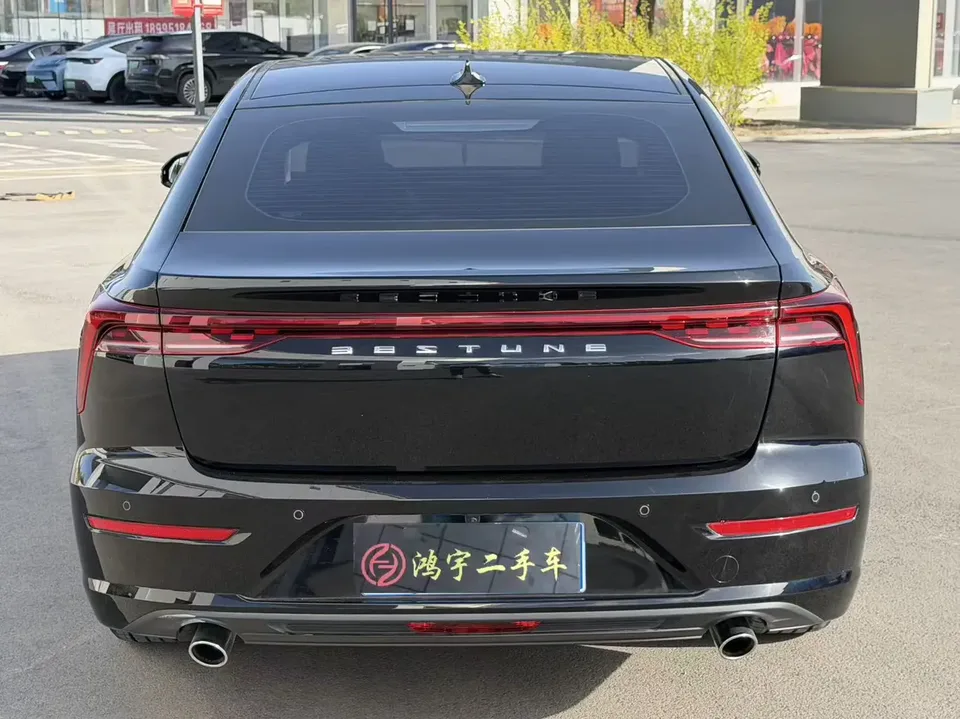 FAW Bestune B70 third generation 1.5T automatic enjoyment model 70th anniversary edition 2024 — миниатюра 2