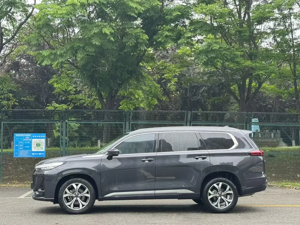 Exeed VX The starry road embraces the moon 2022 400T 2WD 5-seater version 2022 — thumbnail 4