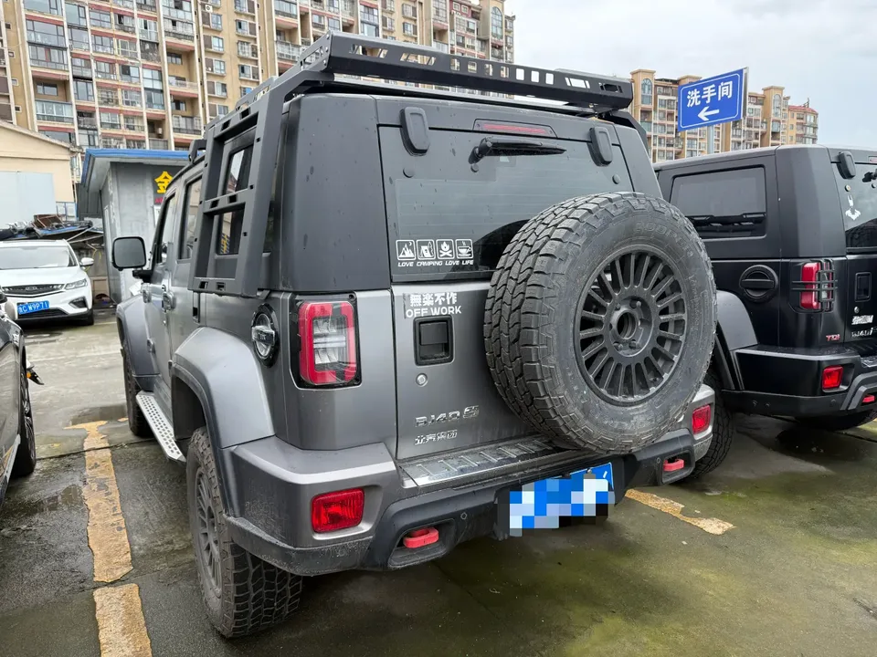 BAIC Beijing Off-road BJ40 Beijing Off-road BJ40 2023 2.0T Automatic 4WD Touring Tower Champion Edition 2023 — миниатюра 4