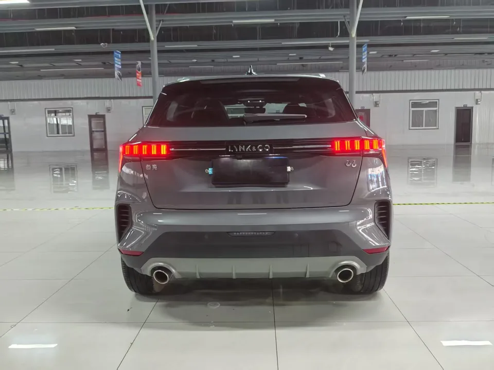 Lynk & Co 06 Lynk & Co 06 2023 Remix 1.5T Jin Pro 2024 — миниатюра 2