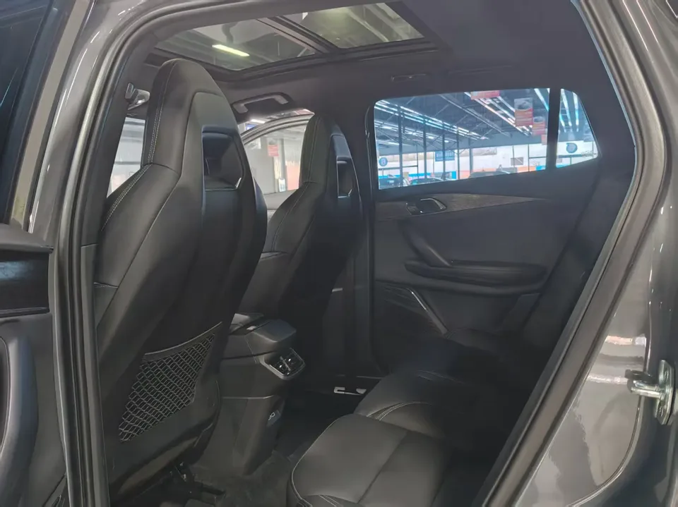 Lynk & Co 06 Lynk & Co 06 2023 Remix 1.5T Jin Pro 2024 — миниатюра 3