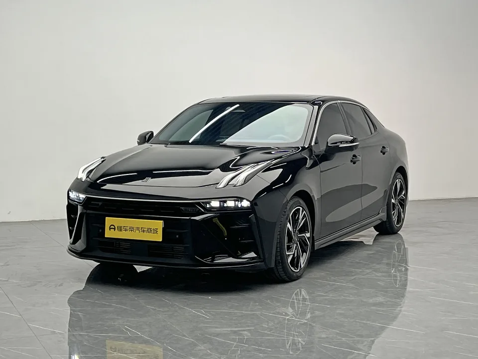 Lynk & Co 03 2025