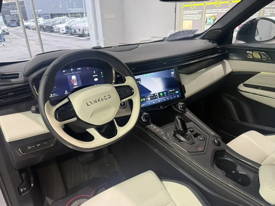 Lynk & Co 01 Lynk & Co 01 2023 EM-F Chenxi 2023 — миниатюра 2