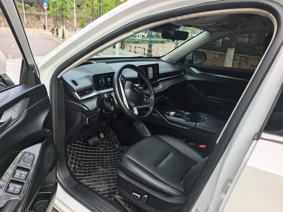 Haval H6 third generation 2.0T automatic four-wheel drive Max version 2023 — миниатюра 5