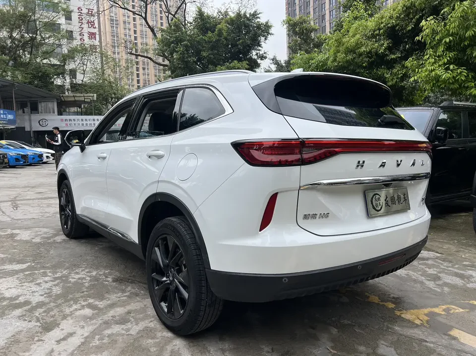 Haval H6 third generation 2.0T automatic four-wheel drive Max version 2022 — миниатюра 2