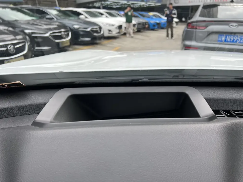 Haval H6 third generation 2.0T automatic four-wheel drive Max version 2022 — миниатюра 4