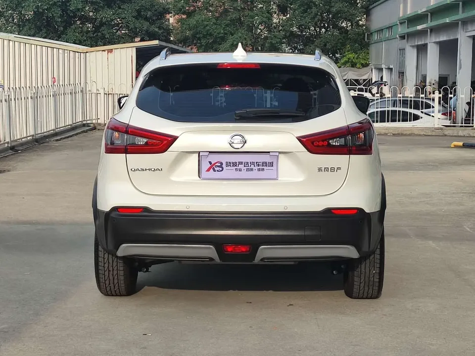 Nissan Qashqai Qashqai 2022 2.0L XV Prem. Deluxe Edition 2022 — миниатюра 2