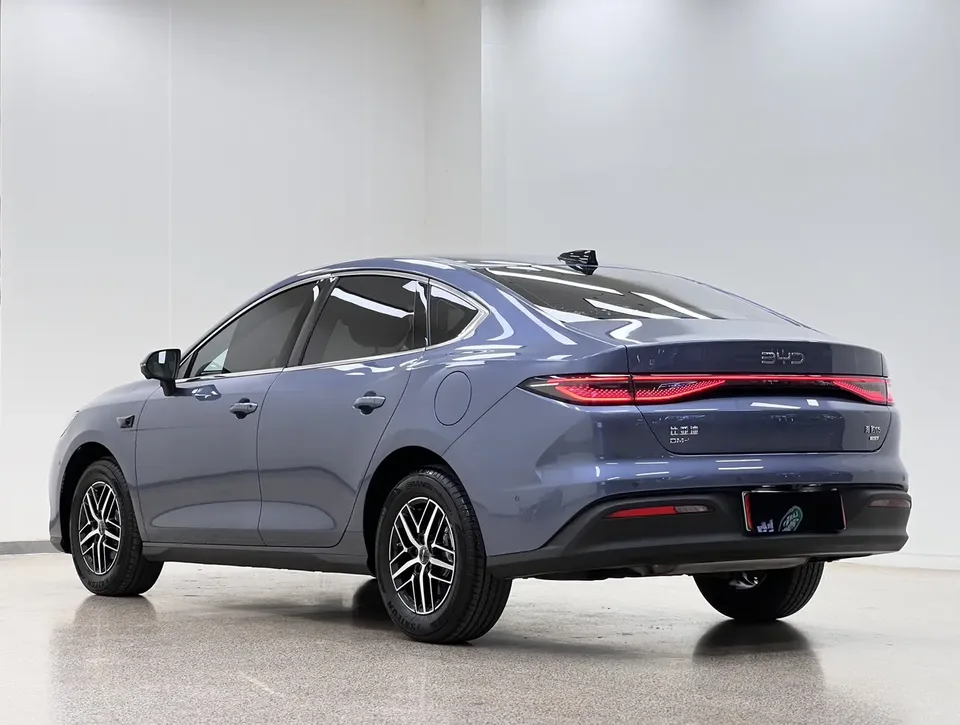 BYD Seal 05DM Intelligent Driving Edition DM-i 120KM Flagship Model 2025 — миниатюра 2