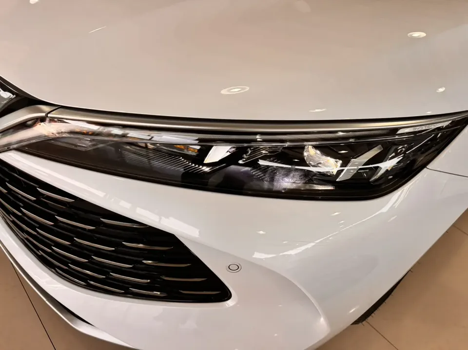 BYD Qin L DM Intelligent Driving Edition DM-i 120KM Beyond Edition 2025 — миниатюра 3
