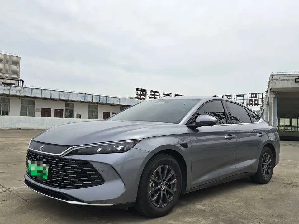 BYD Qin L DM 2025