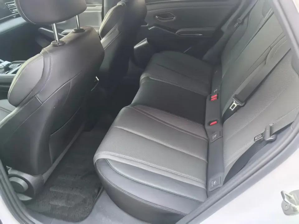BYD Qin L DM DM-i 80KM Leading Model 2024 — миниатюра 3