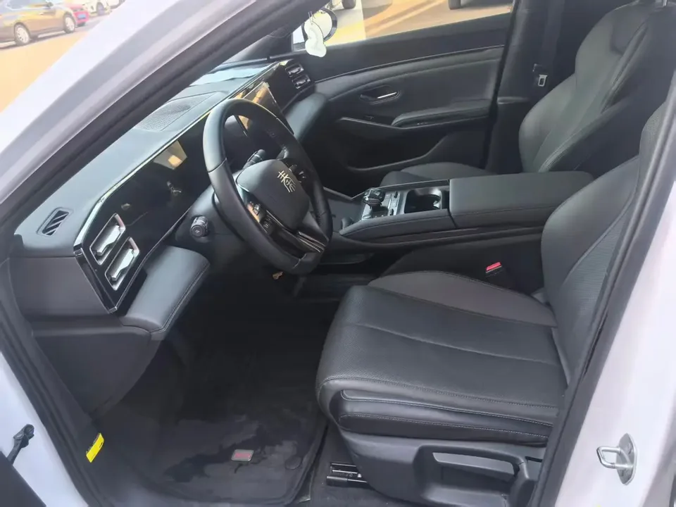 BYD Qin L DM DM-i 80KM Leading Model 2024 — миниатюра 5