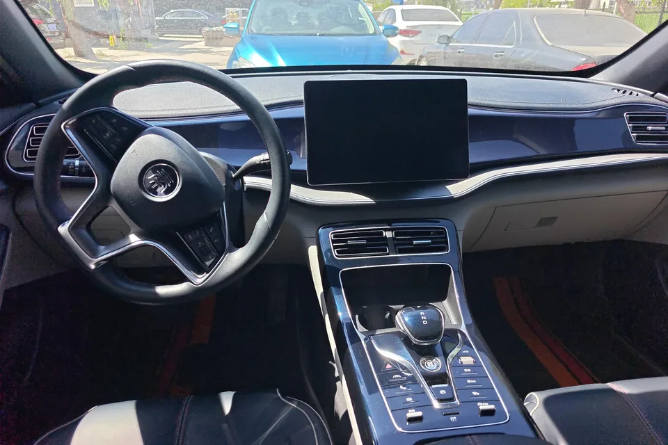 BYD Qin PLUS EV 600KM flagship model 2022 — миниатюра 3