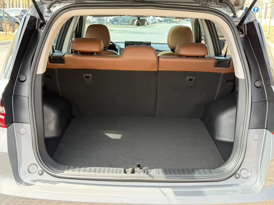Geely Vision X6 PRO 1.4T Automatic Premium Edition 2023 — миниатюра 5
